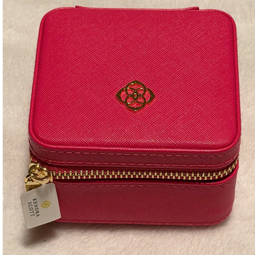 Kendra Scott Small Travel Jewelry Case Raspberry with Gold Zip Organizer New